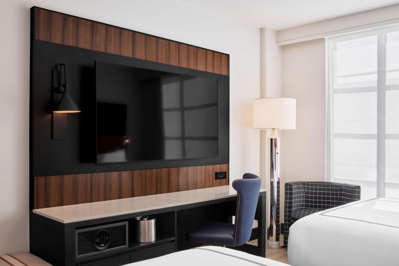 Hotel The Godfrey Detroit, Curio Collection By Hilton Exteriér fotografie