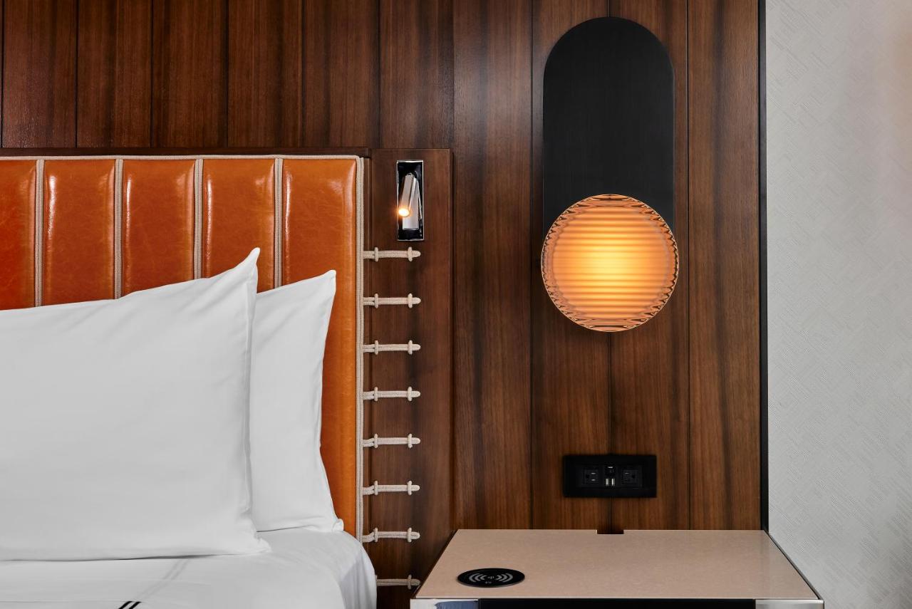 Hotel The Godfrey Detroit, Curio Collection By Hilton Exteriér fotografie
