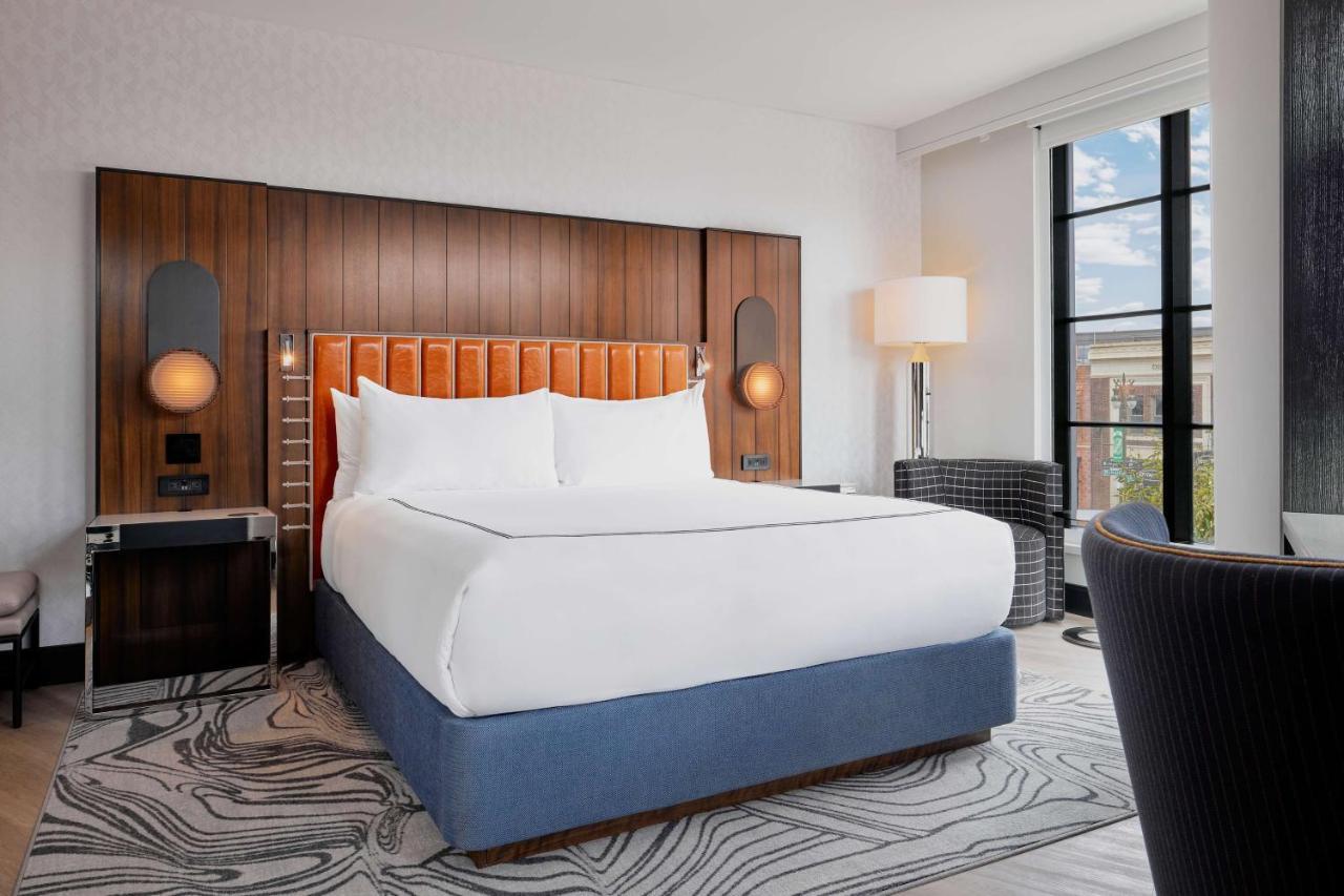 Hotel The Godfrey Detroit, Curio Collection By Hilton Exteriér fotografie